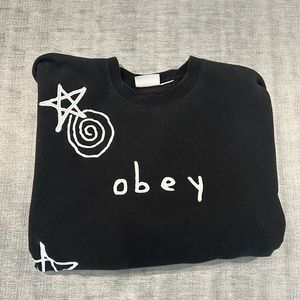 Obey men’s sweatshirt